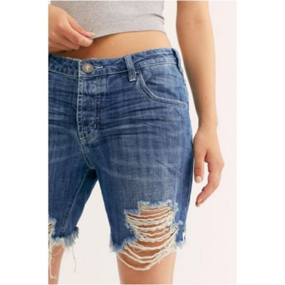 💕ONE TEASPOON💕 Stevies Boyfriend Shorts Moonstone - Picture 2 of 14